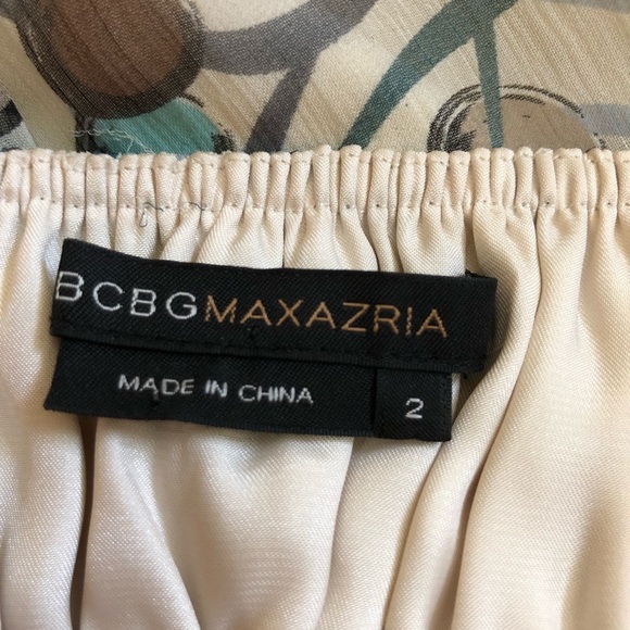 BCBGmaxazria Silk Dress 👗 with a 🎀 - Picture 7 of 13